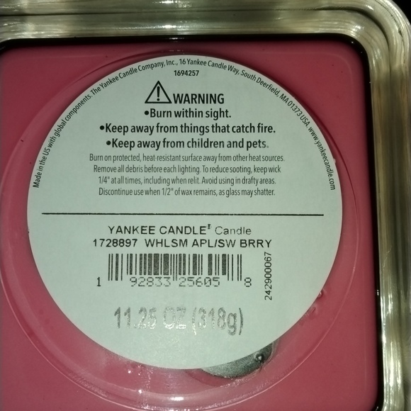 Yankee Candle Wholesome Apple & Sweet Berry Well Living Collection Medium 11.25o - Picture 5 of 5
